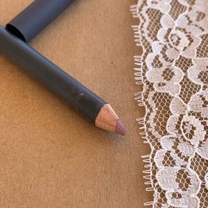 Bite lip pencil in 012